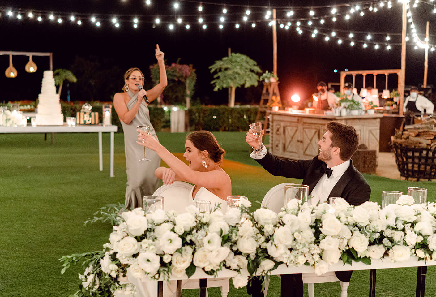 beach wedding ceremony in los cabos